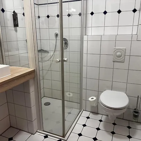 Modernes Fuer Monteure Und Geschaeftsreisende 아파트 바트에센
